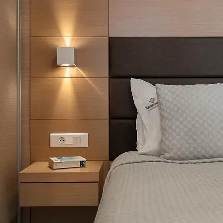 Hotel de apartamente Kymothoe Elite
